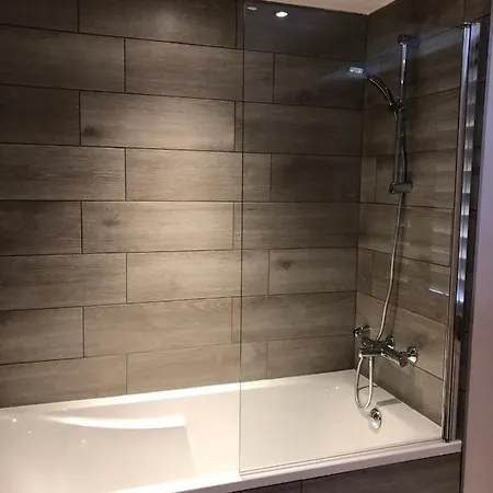 Le Hibou - 2 Alpes - 14 Couchages シャレー レ・デュー・アルプ